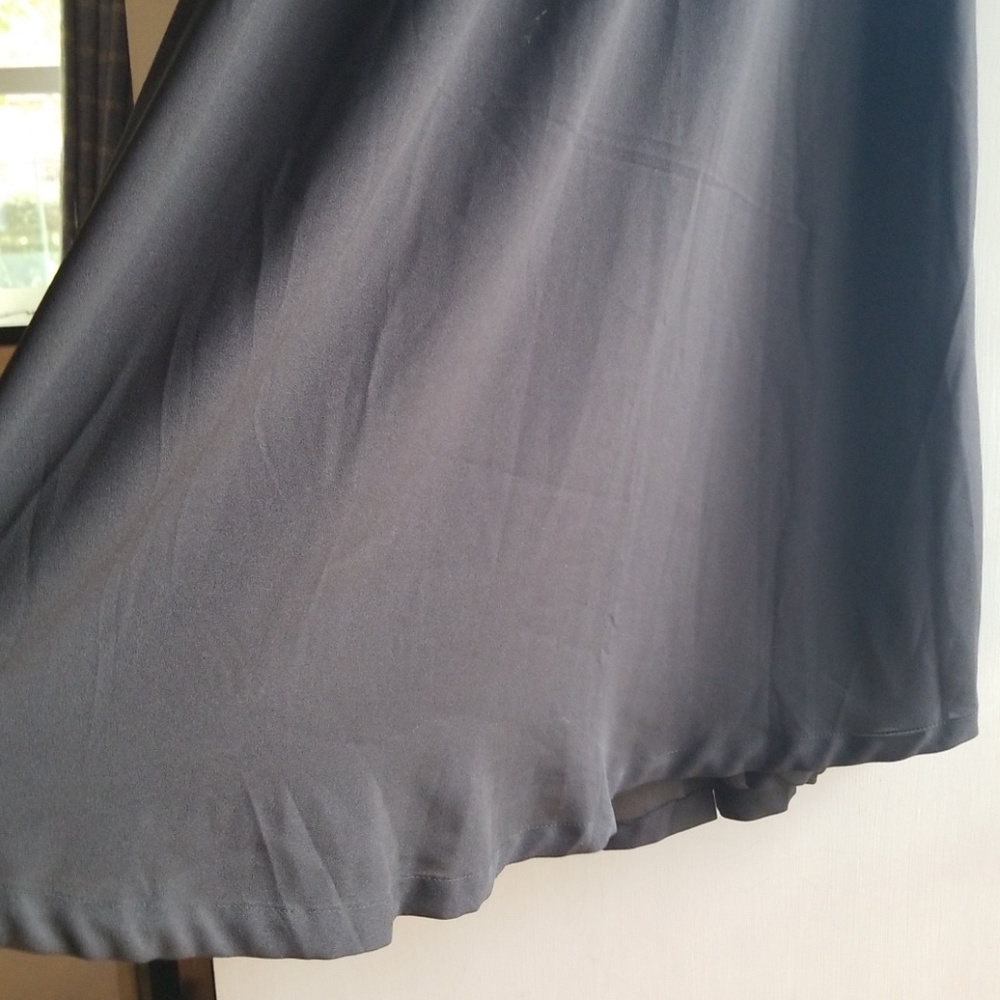 Absolutely gorgeous skirt - Picture 2 of 5